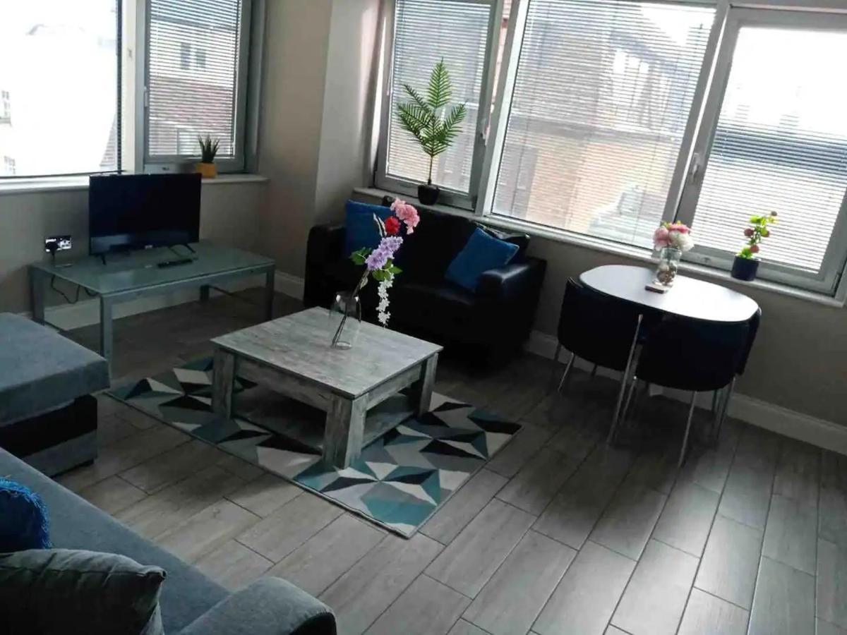 Beautiful Apartment Very Close To The Beach Brighton Bagian luar foto
